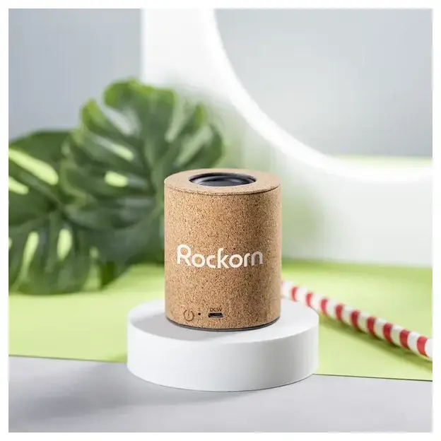 Speaker Yuxter