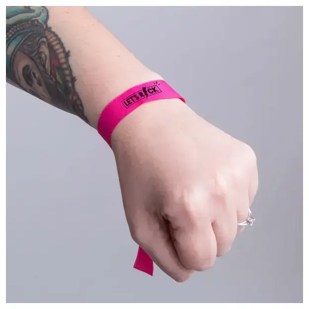 Wristband Plasker